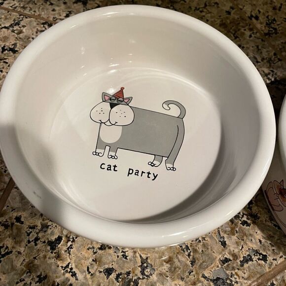 Ursula Dodge PARTY CAT Cat Bowls set of 2 - Picture 2 of 13
